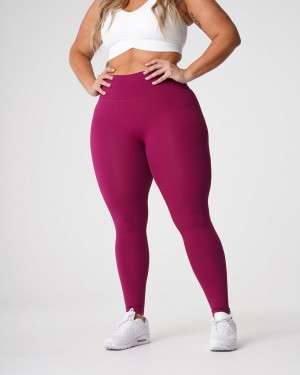 Women's NVGTN Signature 2.0 Leggings Fuchsia | WVJH-58261