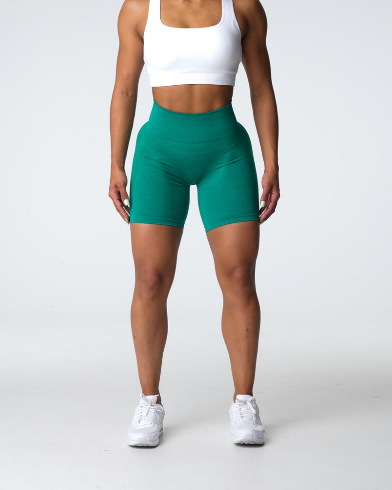 Women's NVGTN Contour 2.0 Seamless Shorts Green | VZRO-87041