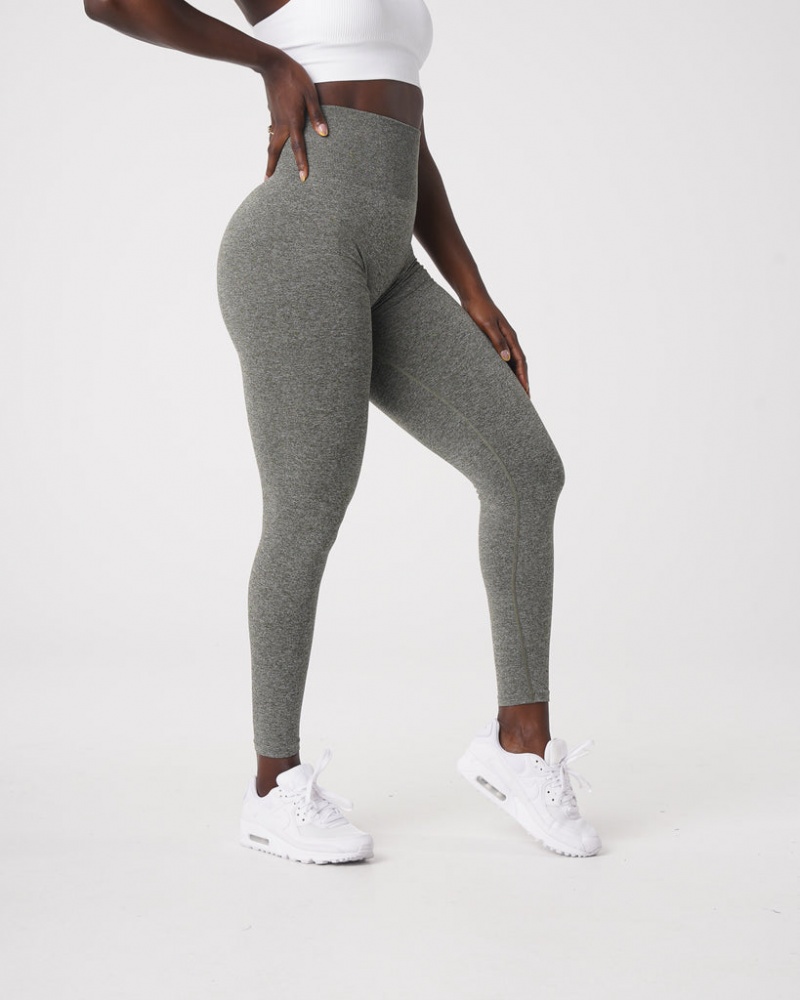 Women's NVGTN Scrunch Seamless Leggings Khaki Green | CDRJ-43129