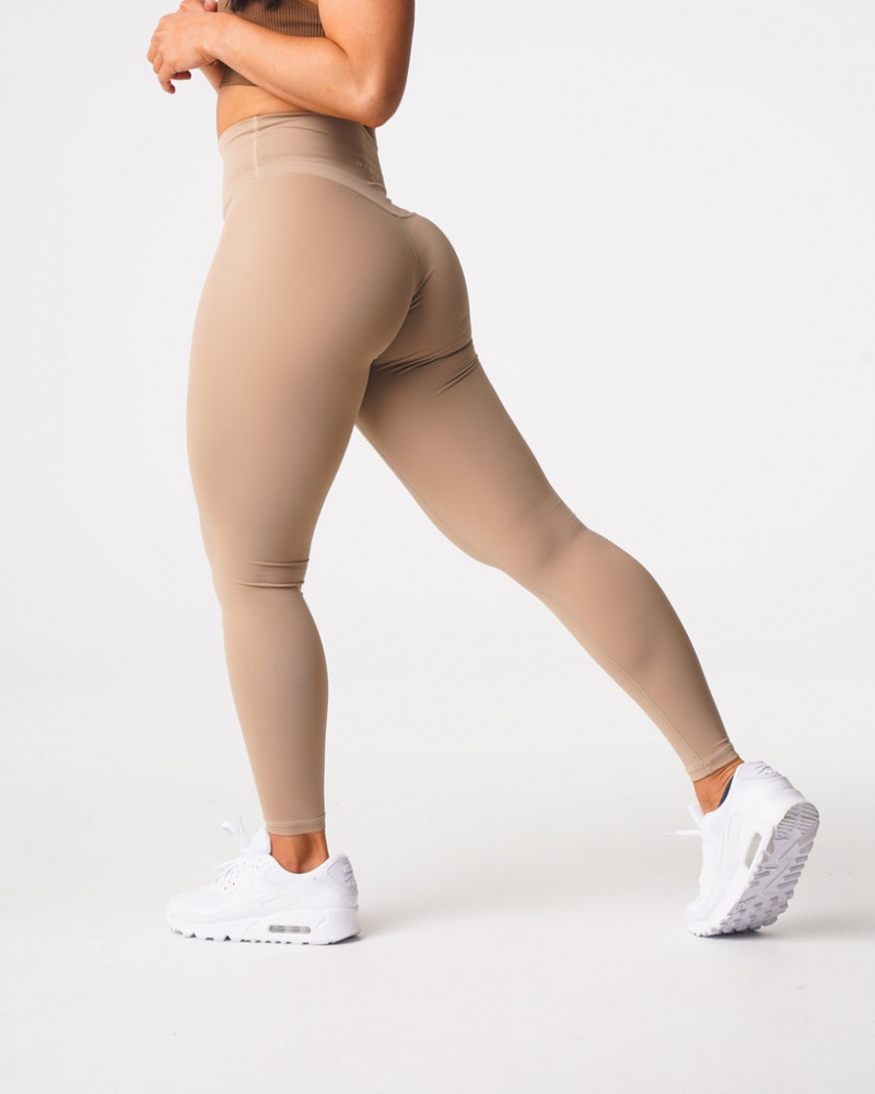 Women's NVGTN Signature 2.0 Leggings Apricot | NZLI-97540