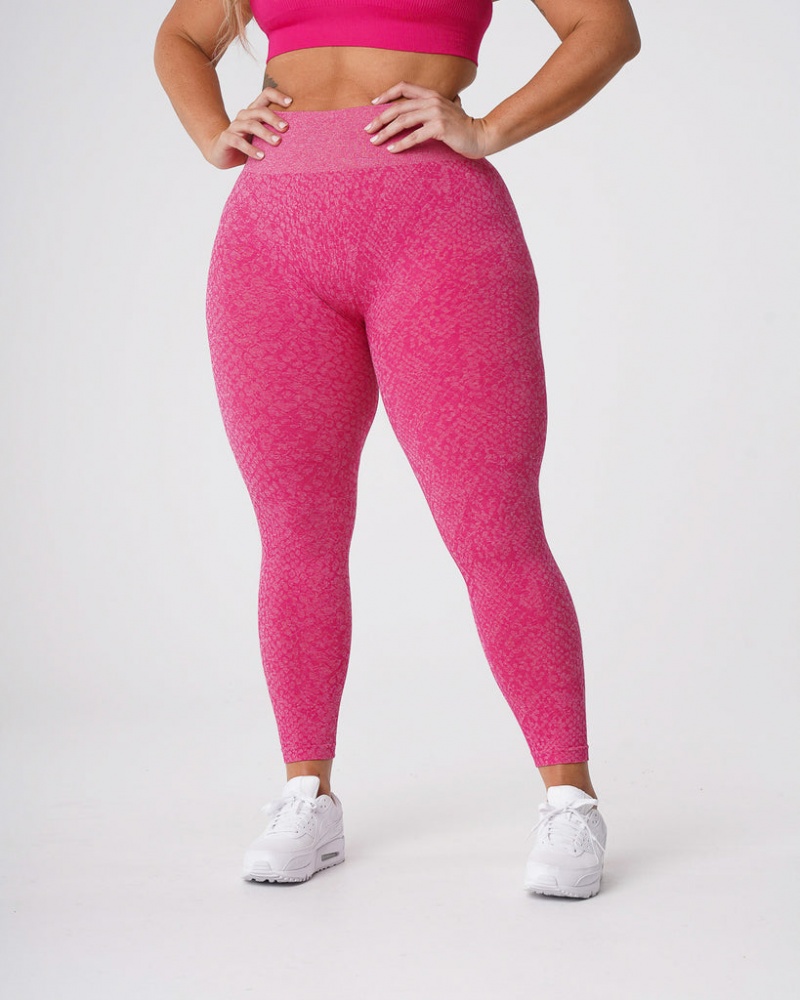 Women's NVGTN Snakeskin Seamless Leggings Fuchsia | BYGW-43817