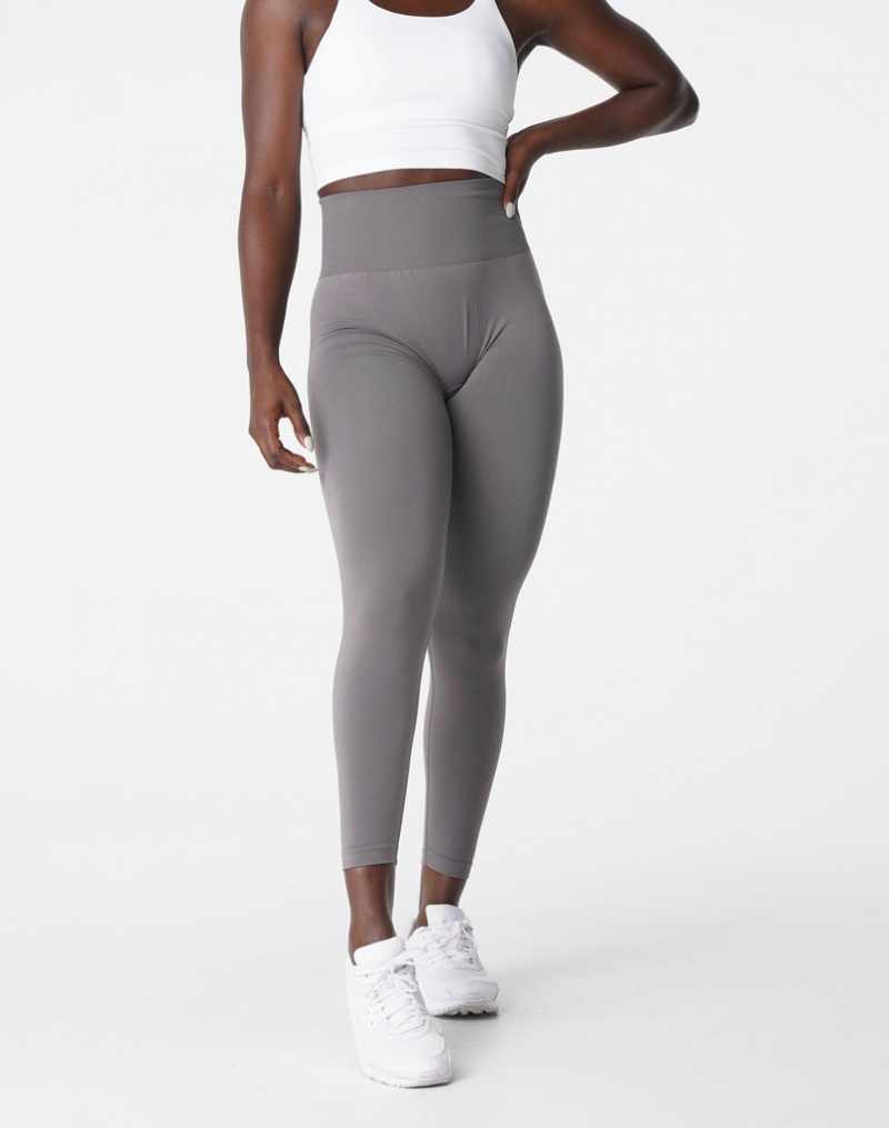 Women's NVGTN Solid Seamless Leggings Grey | NUEG-72615