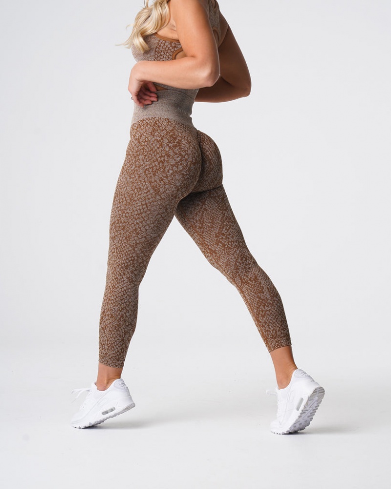 Women's NVGTN Zebra Seamless Leggings Beige | CGKI-32784